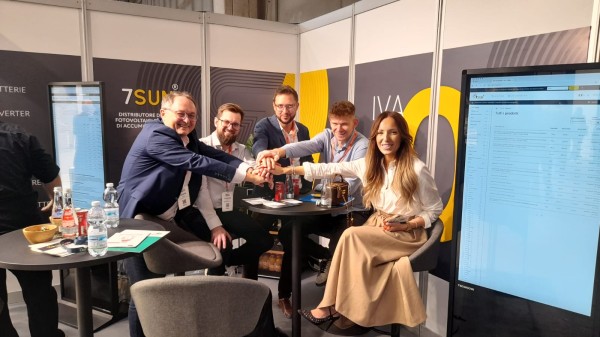 Z Torunia na europejski rynek OZE –  nasi przedsiębiorcy na targach Solar & Storage Live Italia 2025 w Weronie